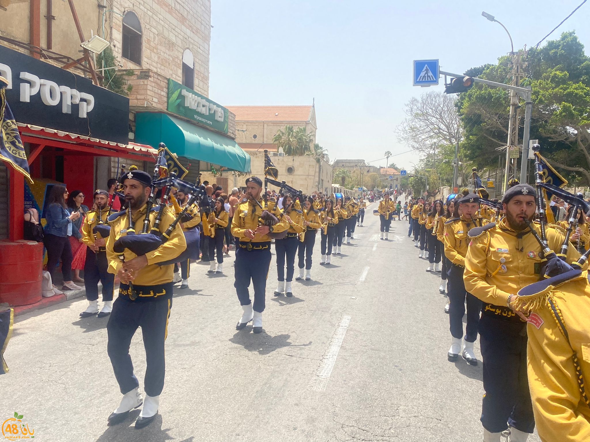 صور: استعراض كشفي ضخم في يافا بمناسبة يوم التقبيلة 